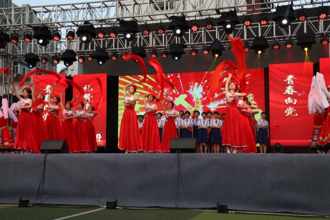 为什么大多数人那么坏 ？游戏画面